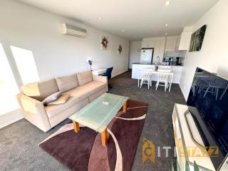 Quiet Turner Retreat - Modern 1BR with Secure Parking - 9