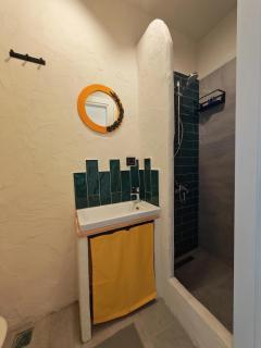 Anesis Rum Evi - milozrooms - 2