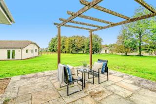 Bright & Spacious 2 Bed Holiday Chalet in Sidmouth - 5