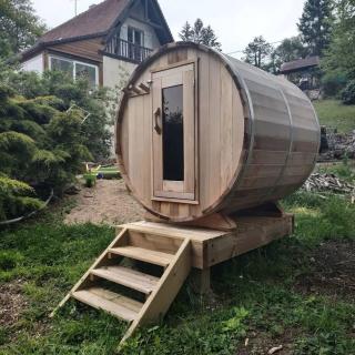 Chalet chaleureux à Louâtre avec piscine partagée - 1