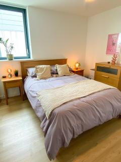 Funky 1BD High-Rise Flat wCity Views Angel! - 1