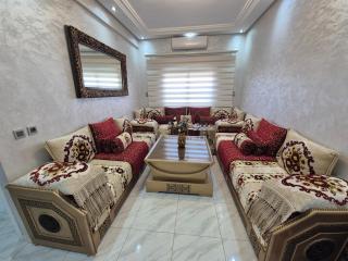 Chic Moroccan 3BR Apartment - Gated residence Near Akdital Route Immouzzar - 5