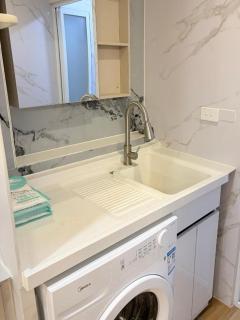 Master Room with Private Ensuite Near McDonald's - 4