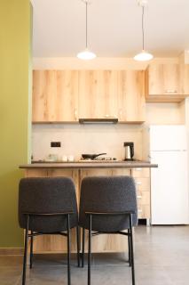 Newly Renovated 10 Min To Center - 6