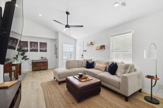 Cozy & Modern Home in Heart of Dallas - 5