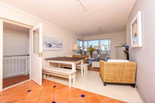 Quays Waterside Apartment - 4