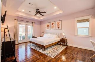 Southern Charm Meets Easy Convenience 5 mins to DT - 1