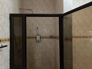 Premier Guest Lodge and Airport Shuttle Services - 8