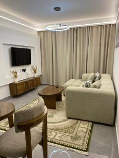 1BR Kilimani Apt Pool, Gym, Balcony, Junction Mall - 7