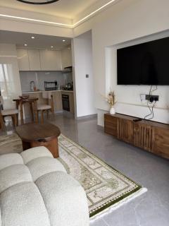1BR Kilimani Apt Pool, Gym, Balcony, Junction Mall - 6