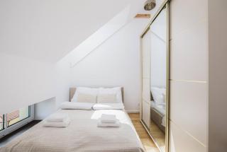 Green Apartment by KRAMM - 6