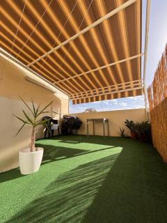 Private Room and Own Kitchen Steps to Beach & Nightlife - 5
