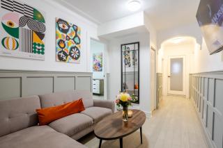 Artful 3BR in Montreal Village - 5