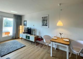 Petersen, Dirk und Jolanta App Nr 353 im "Haus Schleswig" - 2