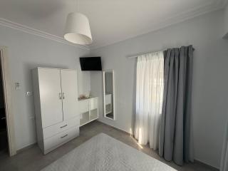 Mpampis House - 4