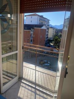 Bright family apartment with balcony & parking - 1