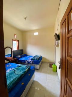 Teguh Homestay - 8