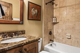 Copperbottom Inn 101 by Park City Lodging - 1