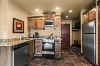 Copperbottom Inn 104 by Park City Lodging - 9