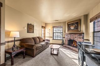 Copperbottom Inn 104 by Park City Lodging - 5