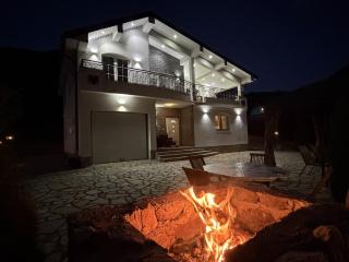 Mountain Villa - 0