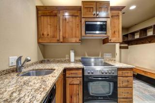 Copperbottom Inn 307 by Park City Lodging - 8