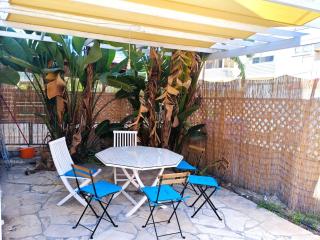 Bright 1BR Retreat - 5 min walk to the Beach - 9