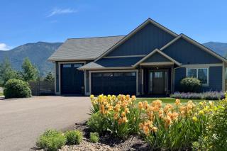 5 Mi to Flathead River: Serene Mountain-View Gem! - 9