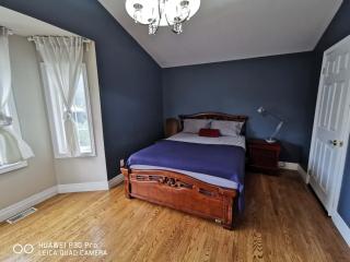 Yonge Sheppard Subway Nearby Private Room - 9