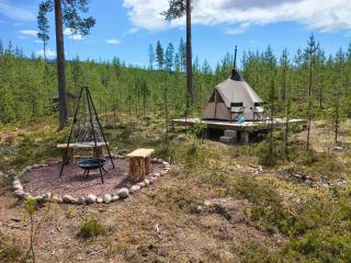 Micro natuurcamping met complete tipitenten bij Nationaal Park Fulufjället - 8