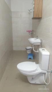 Villa Rooms At Moosapet Near Lake Shore Mall By KP Suites - 4