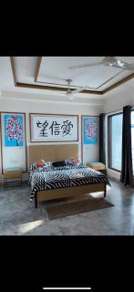 Bo-Teak 5bhk service apartment, Yashobhoomi centre - 7
