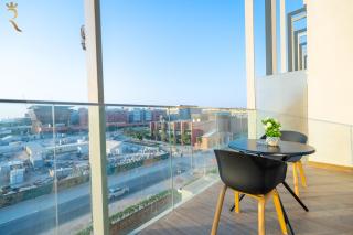 Luxury 2BR Apartment in Oasis 2 Masdar City - 7