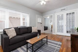 Historic Avenues Downtown Loft - 0