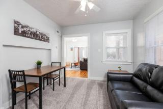 Historic Avenues Downtown Loft - 4