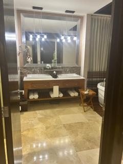 2 bedroom luxury apartment - 2
