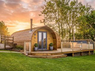 The Lodge at Brambles Farm Sleeps 4 Hot Tub - 0