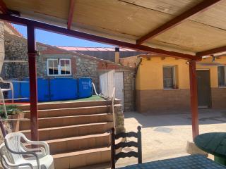 Agradable casa con chimenea y patio totalmente privado - 7