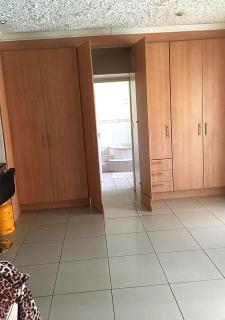 Deluxe Studio Suite with Kitchenette - 3