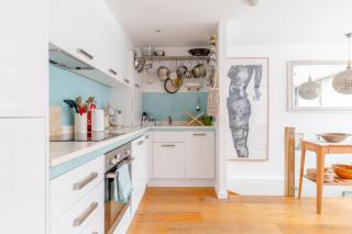 Artistic 1BD Flat in the Heart of Hackney - 9