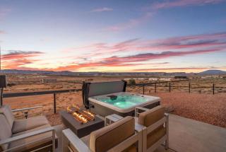 Dark Sky Haven- Hot Tub Views - 0