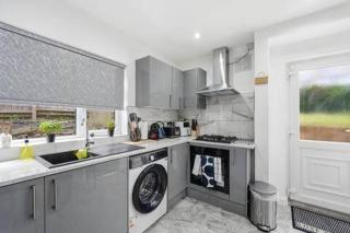 Nottingham Home 4 Bedrooms sleeps 7 city hospital - 2