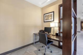 Best Western Plus Edmonton Airport Hotel - 5
