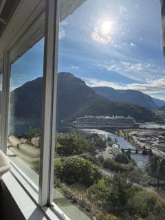 House with the View - 1