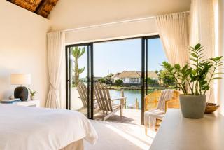 CANAL GUEST HOUSE - Waterfront Boutique B&B - 9