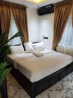 Jlo Smart Apartment - 8