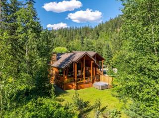 Great Escape Chalet Revelstoke - 0