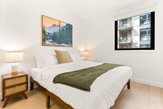 Glades of Glory Retreat - 3 Bedroom Townhome - Private Hot Tub - 2