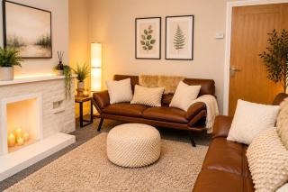 Delightful 2 bed town centre house, sleeps 4 - 9