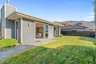 4 Bedroom Holiday Home - 3